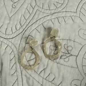 Elegant Cream Earrings